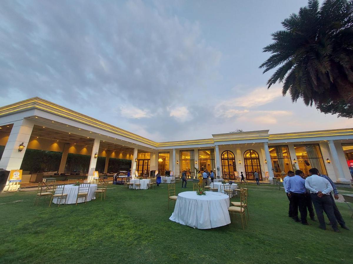 Kingston Resort Kanpur Exterior photo